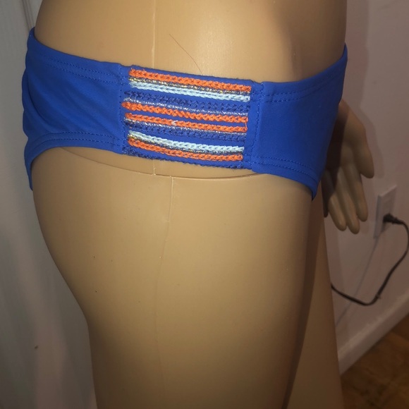 ๐BATHING SUIT ๐ ๐ SIZE: L (large) TOP & BOTTOM - Picture 4 of 5